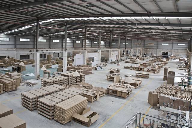 后现代家具工厂实景图,家具工厂介绍!